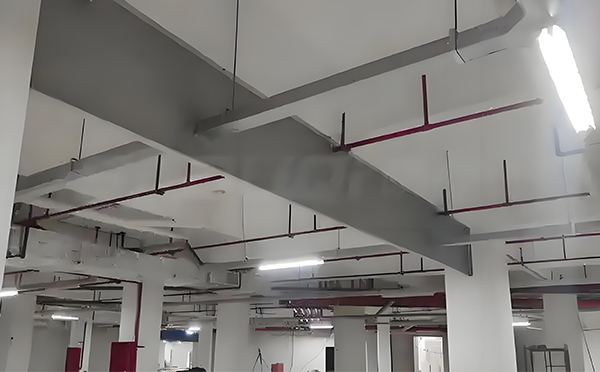 阿合奇挡烟垂壁