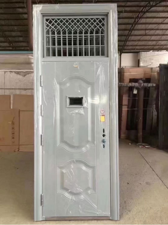 阿合奇学校教室门