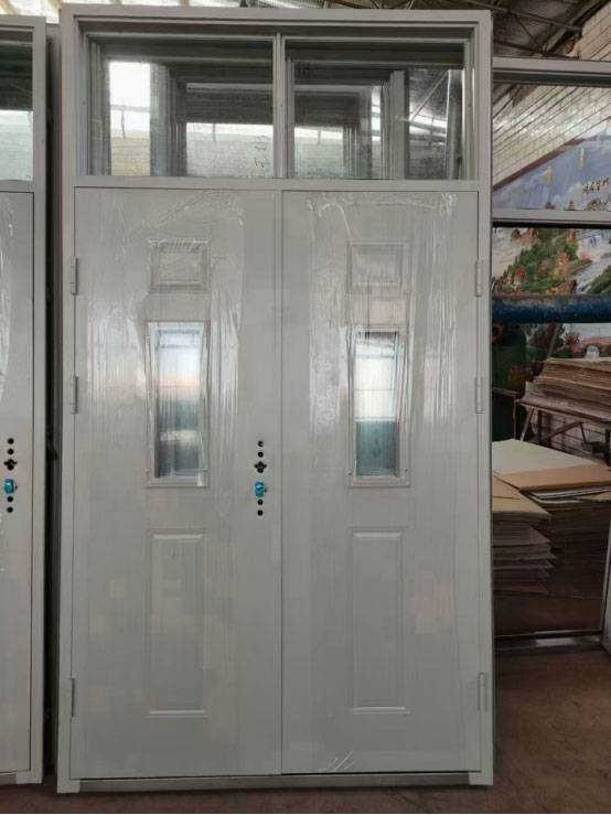 阿合奇学校教室门