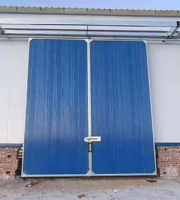 阿合奇工业门在大型仓储物流通道中的应用实例